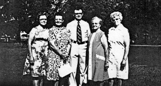 Idona, Edna, Roy, Pearl, Margaret.jpg